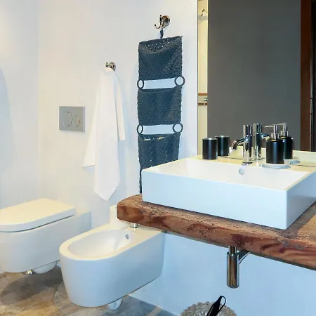 Locazione Turistica Rascard - Nus200 Apartmán *
